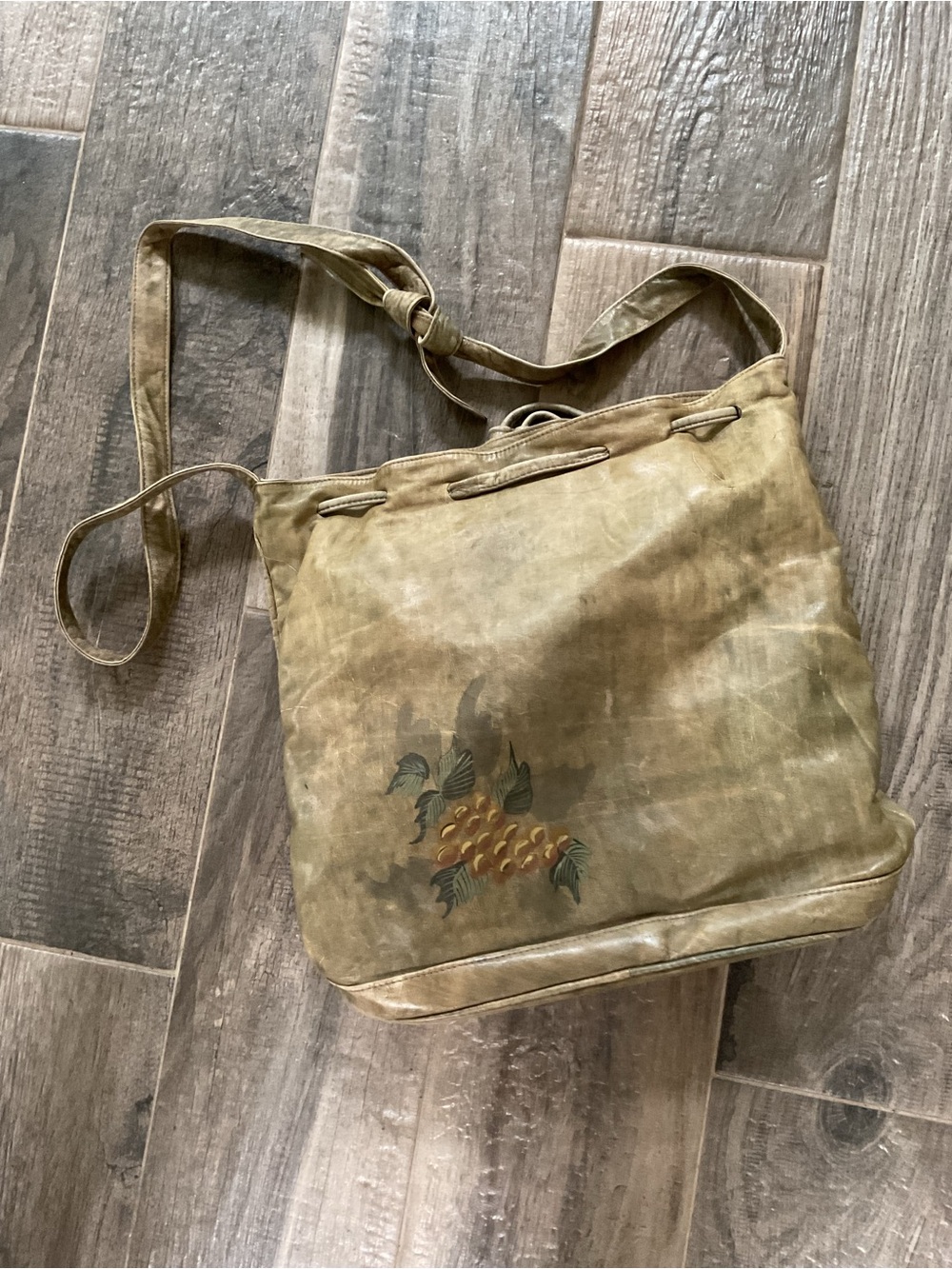 Fancy Nancy vintage hand painted bucket bag w/eye glass case - Picture 4 of 6